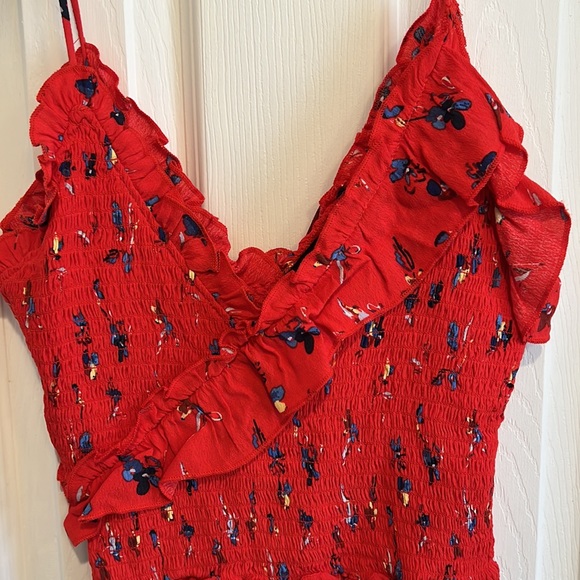 Red tank crop top - Picture 2 of 5